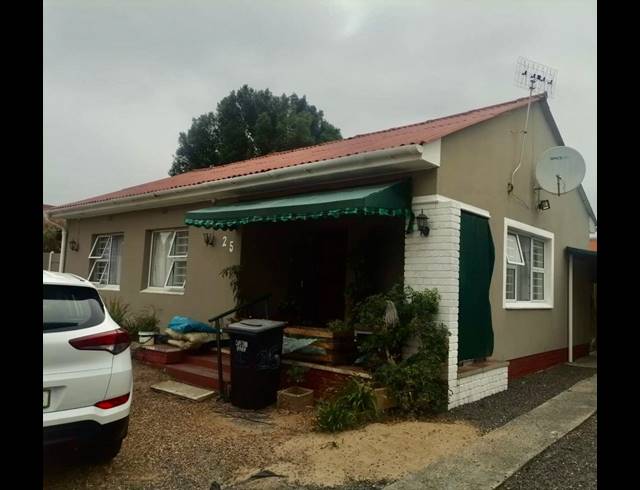 2 BEDROOM HOUSE TO LET IN RICHMOND ESTATE